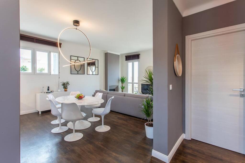 וילפראנש-סור-מר #24 Marie-Claire Suite Sea View/Balcony/Ac/5Min Port מראה חיצוני תמונה